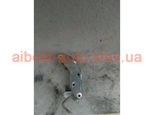 Кронштейн коробки нижний ланос